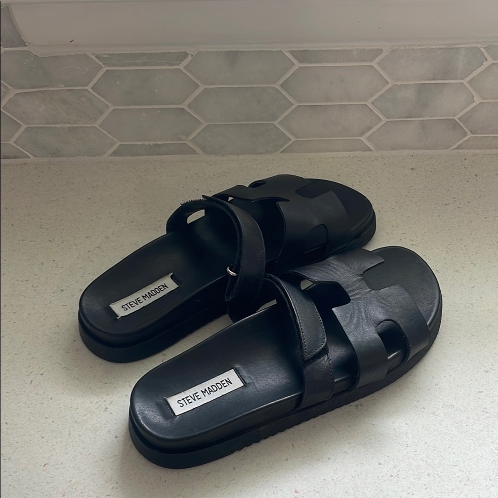 Mayven Steve Madden Black Slide Sandals
